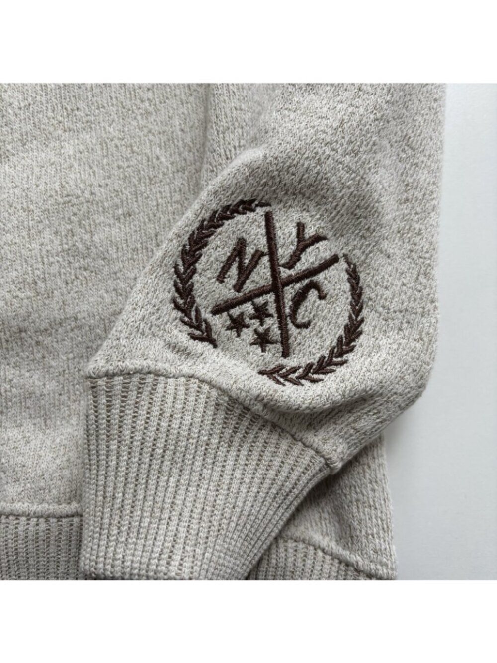 NEW YORK Spell Out Crewneck Sweatshirt Small - Picture 6 of 9